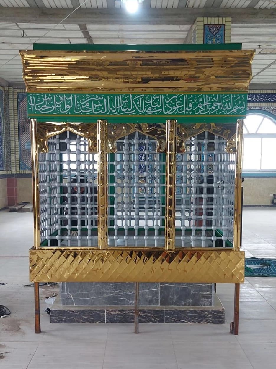 طراحی و ساخت گنبد و گلدسته با ورق استیل طلایی